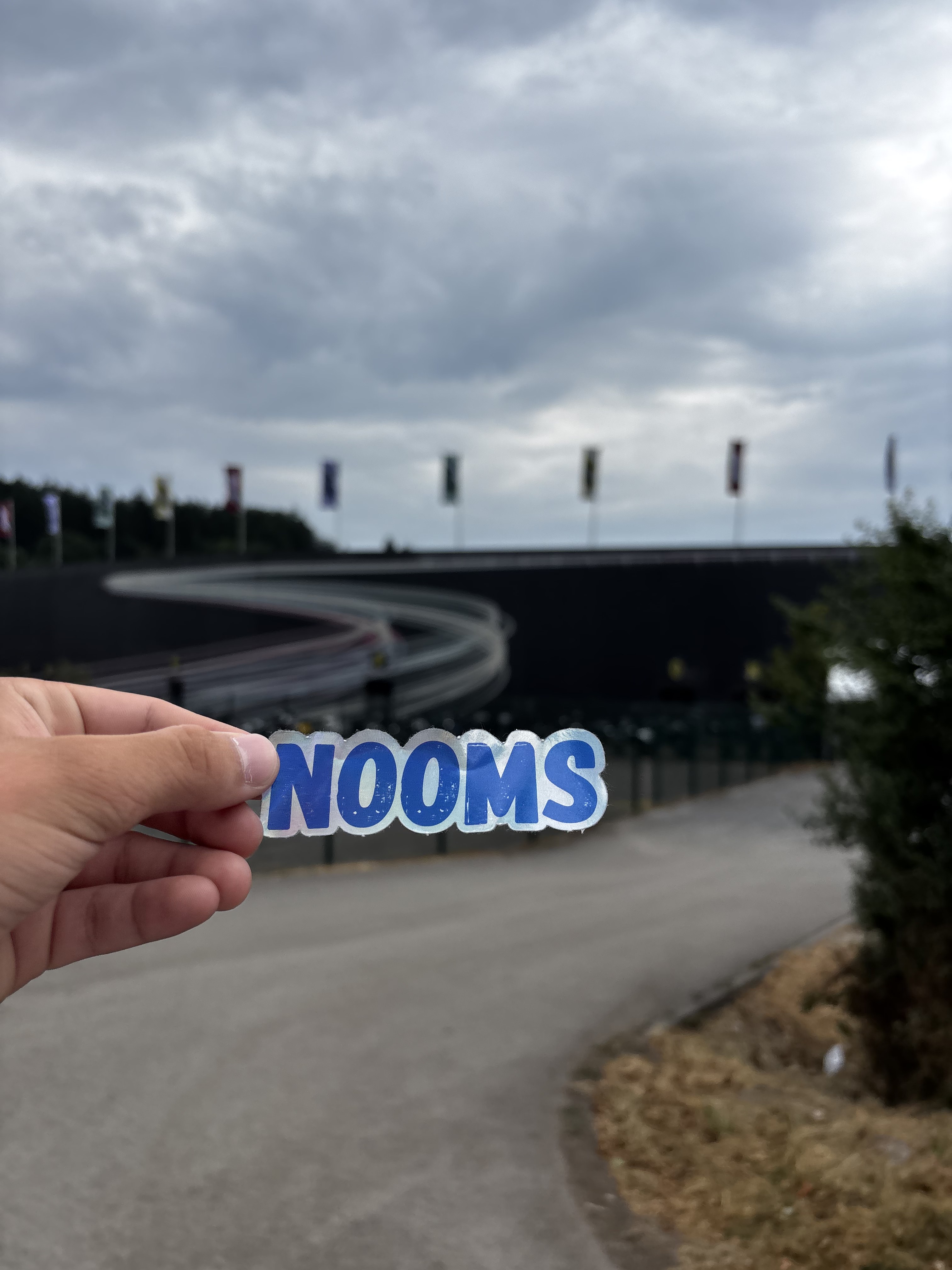 NOOMS sticker trackside