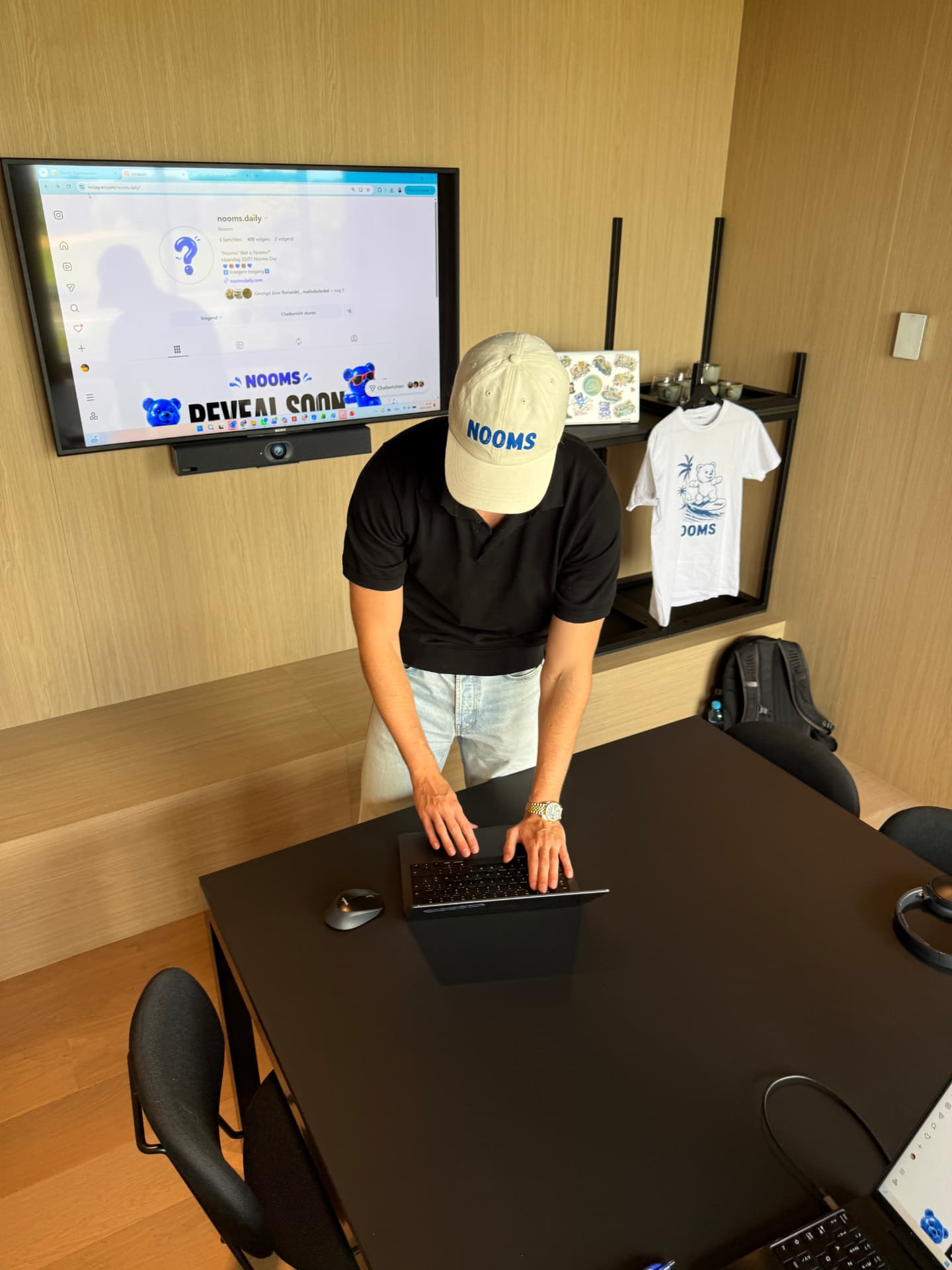 Behind the scenes at the NOOMS office